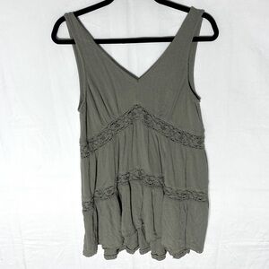 American Eagle Outfitters Green Boho Flowy Tank Top M